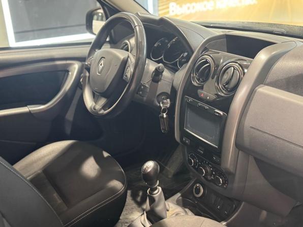 Renault Duster I Рестайлинг с пробегом 2018 года, цена 1 249 000 рублей, 180000 км, внедорожник, Автокод Объявления