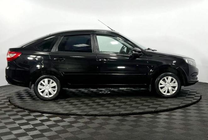 Lada (ВАЗ) Granta I Рестайлинг с пробегом 2022 года, цена 781 000 рублей, 42972 км, лифтбек, Автокод Объявления