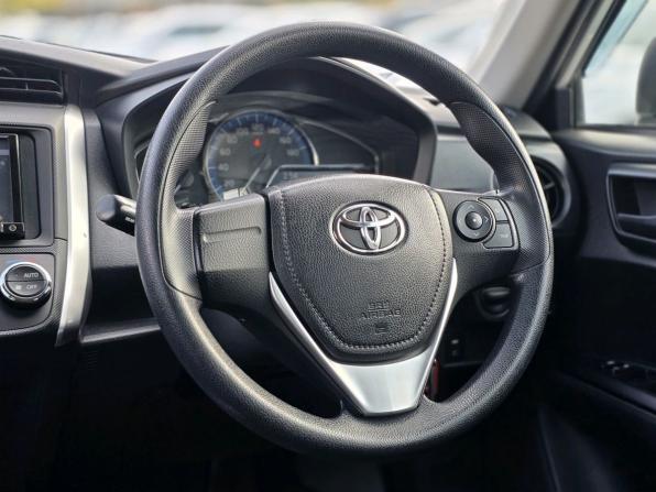 Toyota Corolla XI (E160 E170 E180) Рестайлинг 1 с пробегом 2017 года, цена 1 375 000 рублей, 174272 км, универсал, Автокод Объявления
