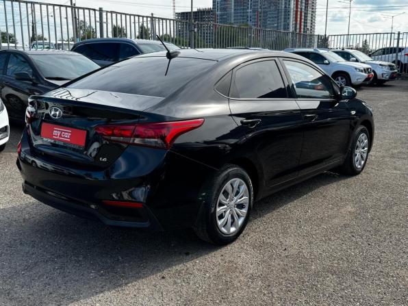 Hyundai Solaris II с пробегом 2019 года, цена 1 380 000 рублей, 108000 км, седан, Автокод Объявления