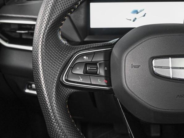 Geely Coolray I Рестайлинг 2 с пробегом 2025 года, цена 2 268 000 рублей, 18881 км, внедорожник, Автокод Объявления