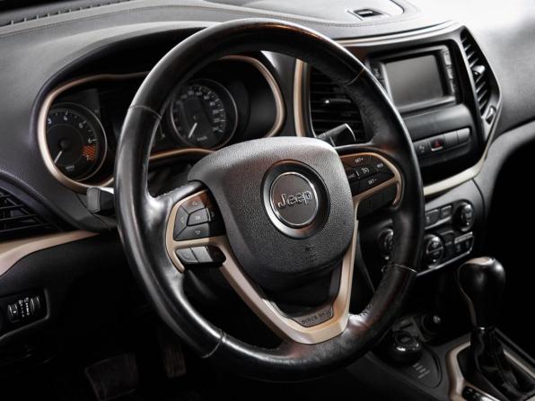 Jeep Cherokee V (KL) с пробегом 2014 года, цена 1 140 000 рублей, 208700 км, внедорожник, Автокод Объявления