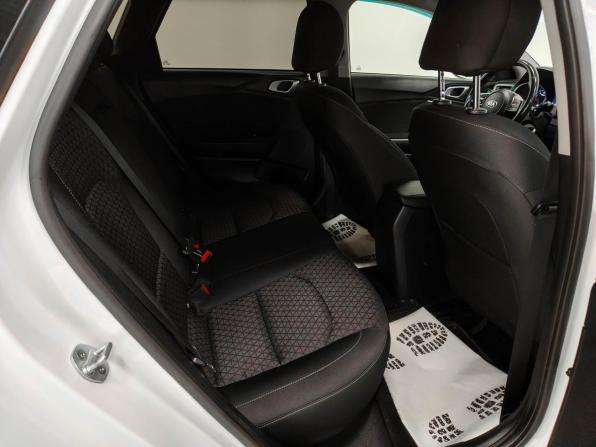 Kia Ceed III с пробегом 2019 года, цена 1 712 000 рублей, 89571 км, универсал, Автокод Объявления