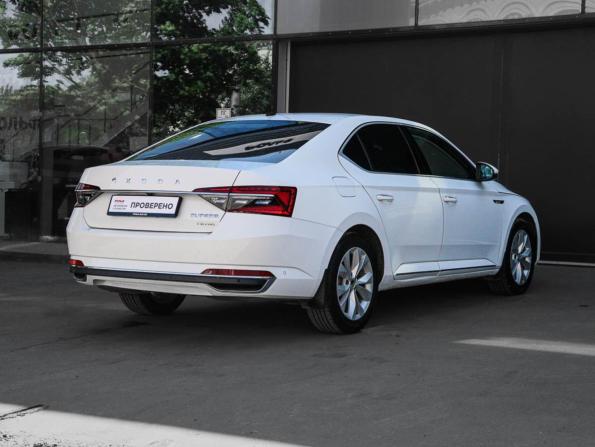 Skoda Superb III Рестайлинг с пробегом 2020 года, цена 2 450 000 рублей, 53940 км, лифтбек, Автокод Объявления