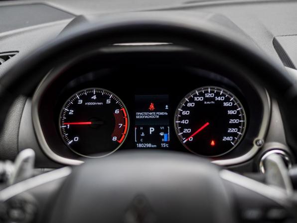 Mitsubishi Eclipse Cross I с пробегом 2018 года, цена 1 599 000 рублей, 179937 км, внедорожник, Автокод Объявления