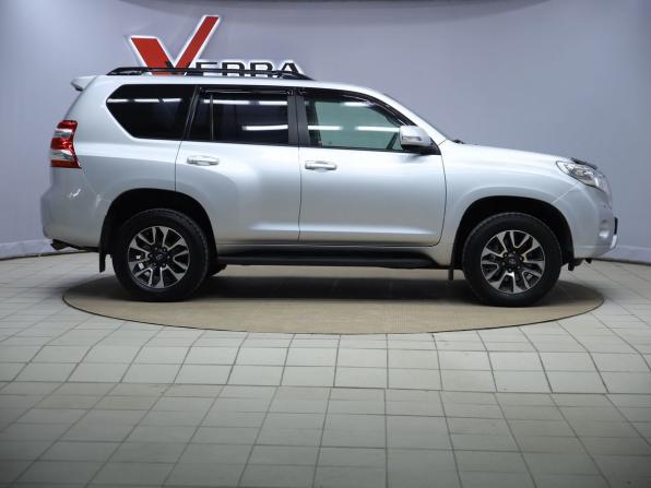Toyota Land Cruiser Prado 150 Series Рестайлинг 1 с пробегом 2013 года, цена 3 390 000 рублей, 158910 км, внедорожник, Автокод Объявления