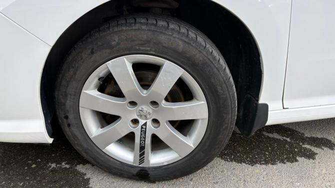 Peugeot 408 I с пробегом 2012 года, цена 575 000 рублей, 166143 км, седан, Автокод Объявления
