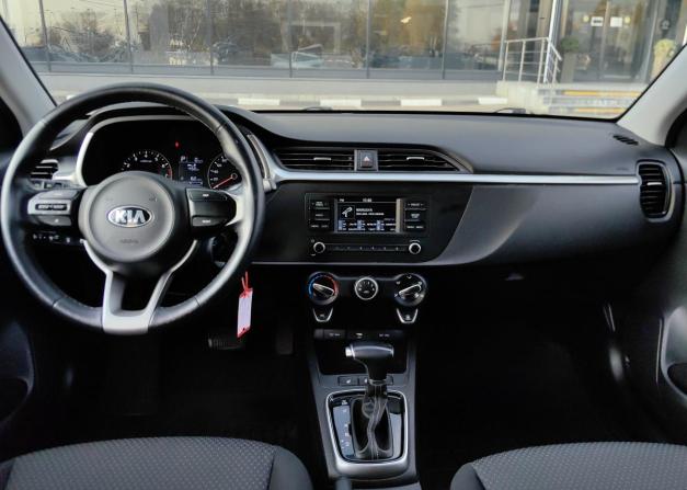Kia Rio IV Рестайлинг с пробегом 2021 года, цена 1 330 000 рублей, 102644 км, седан, Автокод Объявления