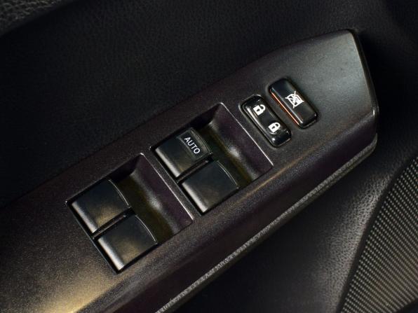 Toyota RAV4 IV (XA40) Рестайлинг с пробегом 2016 года, цена 2 399 995 рублей, 166860 км, внедорожник, Автокод Объявления