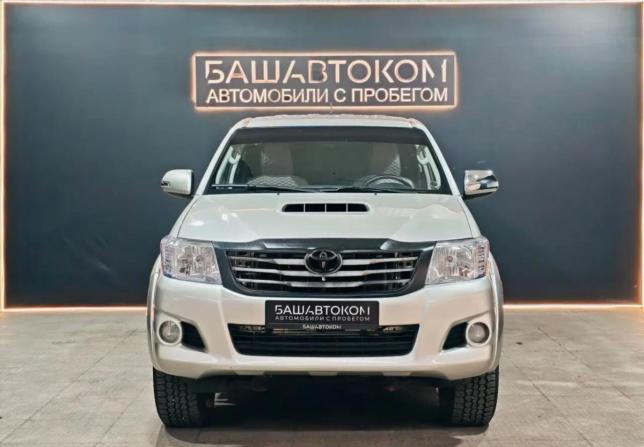 Toyota Hilux VII Рестайлинг с пробегом 2012 года, цена 1 685 000 рублей, 194815 км, пикап, Автокод Объявления