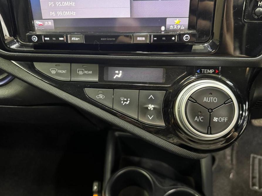 Toyota Aqua I Рестайлинг Благовещенск  - изображение 21