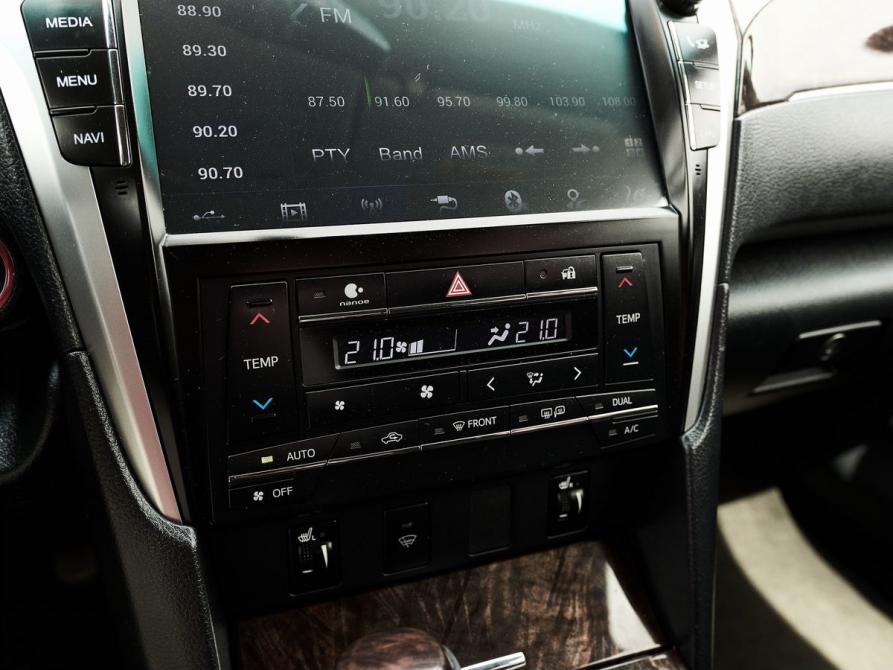 Toyota Camry VII (XV50) Рестайлинг 2 Казань  - изображение 13