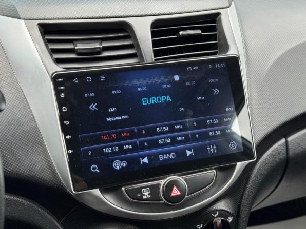 Hyundai Solaris I Рестайлинг с пробегом 2015 года, цена 925 000 рублей, 140010 км, седан, Автокод Объявления