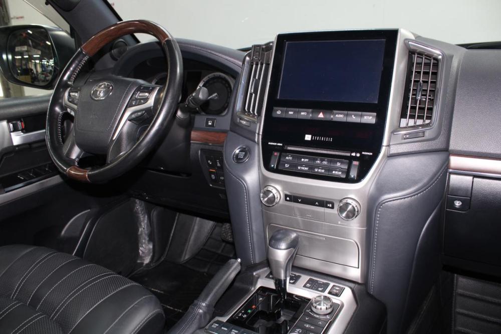 Toyota Land Cruiser 200 Series Рестайлинг 2 Владивосток  - изображение 22