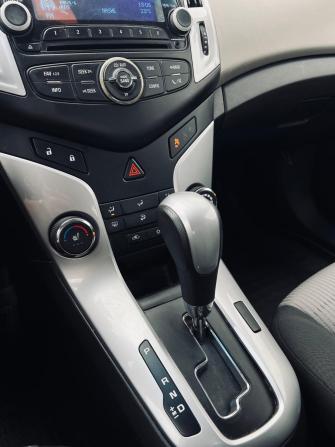 Chevrolet Cruze I Рестайлинг с пробегом 2013 года, цена 570 000 рублей, 243000 км, хэтчбек, Автокод Объявления