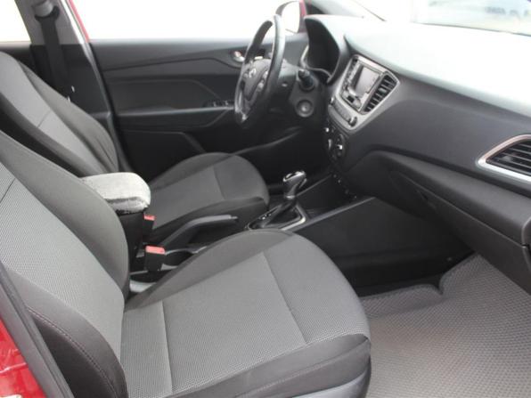 Hyundai Solaris II с пробегом 2018 года, цена 1 190 000 рублей, 142769 км, седан, Автокод Объявления