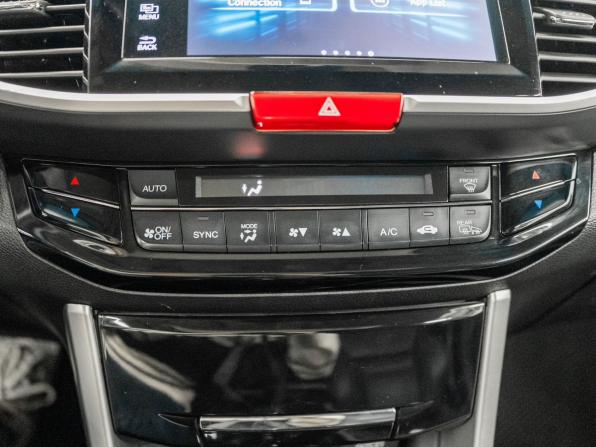 Honda Accord IX Рестайлинг с пробегом 2017 года, цена 2 077 000 рублей, 89189 км, седан, Автокод Объявления
