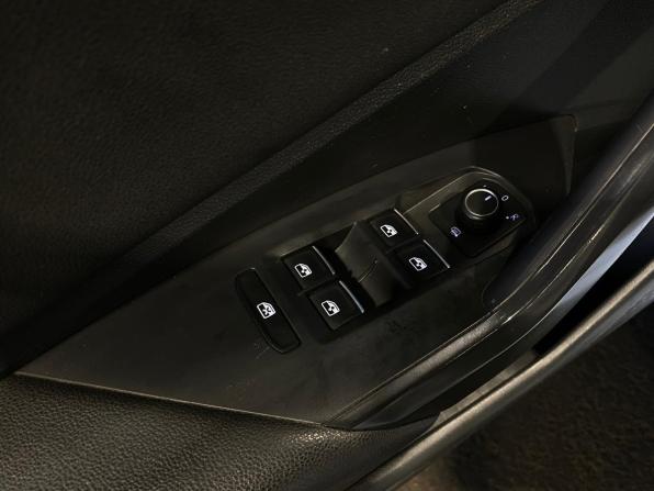Volkswagen Jetta VII с пробегом 2020 года, цена 1 990 000 рублей, 70080 км, седан, Автокод Объявления