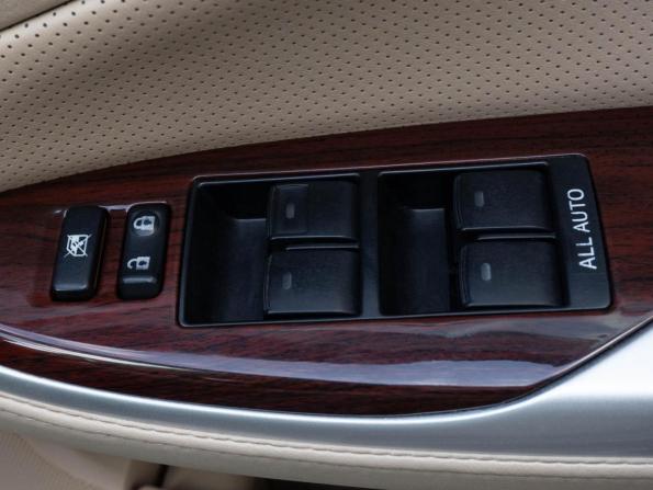 Toyota Crown XIII (S200) с пробегом 2011 года, цена 1 847 000 рублей, 221595 км, седан, Автокод Объявления