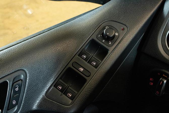 Volkswagen Tiguan I Рестайлинг с пробегом 2014 года, цена 1 619 000 рублей, 187792 км, внедорожник, Автокод Объявления