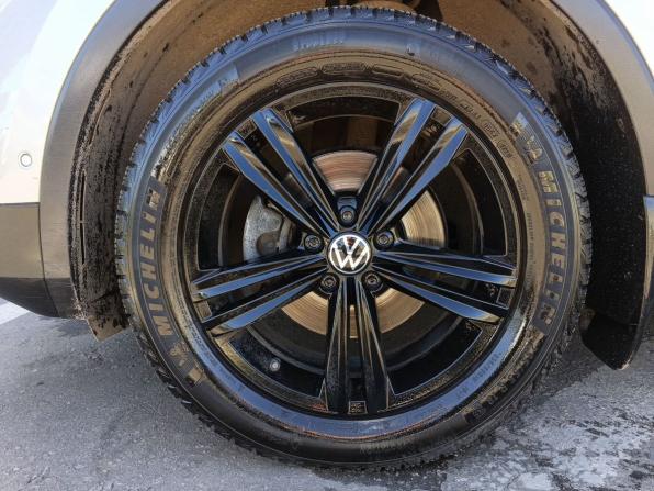 Volkswagen Tiguan II Рестайлинг с пробегом 2021 года, цена 3 049 000 рублей, 79002 км, внедорожник, Автокод Объявления