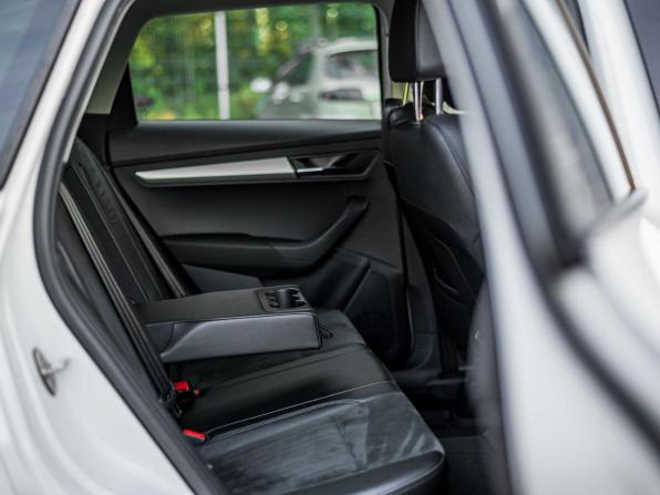 Skoda Karoq I с пробегом 2020 года, цена 2 099 000 рублей, 165473 км, внедорожник, Автокод Объявления