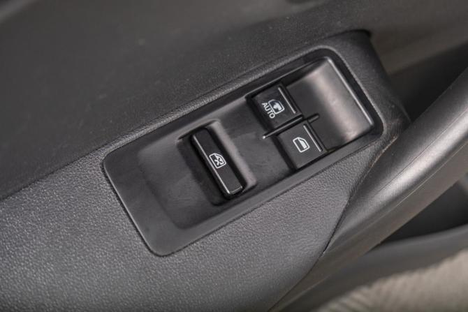Volkswagen Polo V Рестайлинг с пробегом 2015 года, цена 899 000 рублей, 206000 км, седан, Автокод Объявления