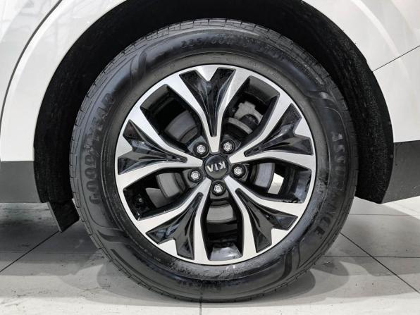 Kia Carnival IV с пробегом 2021 года, цена 3 650 000 рублей, 98010 км, минивэн, Автокод Объявления