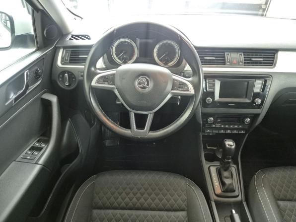 Skoda Rapid I с пробегом 2016 года, цена 1 049 000 рублей, 198531 км, лифтбек, Автокод Объявления