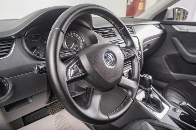 Skoda Octavia III (A7) с пробегом 2013 года, цена 1 249 000 рублей, 350000 км, лифтбек, Автокод Объявления