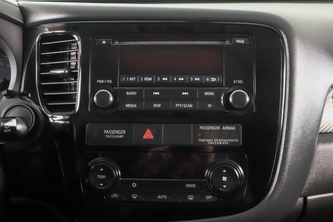 Mitsubishi Outlander III Рестайлинг 2 с пробегом 2017 года, цена 1 759 000 рублей, 163967 км, внедорожник, Автокод Объявления