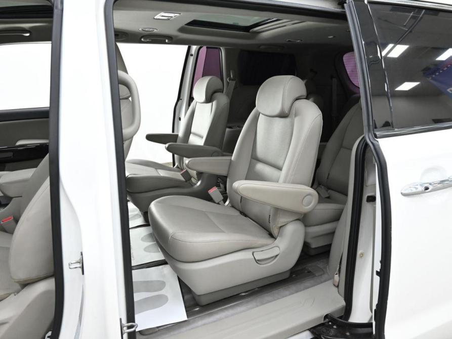 Kia Carnival III Москва  - изображение 6