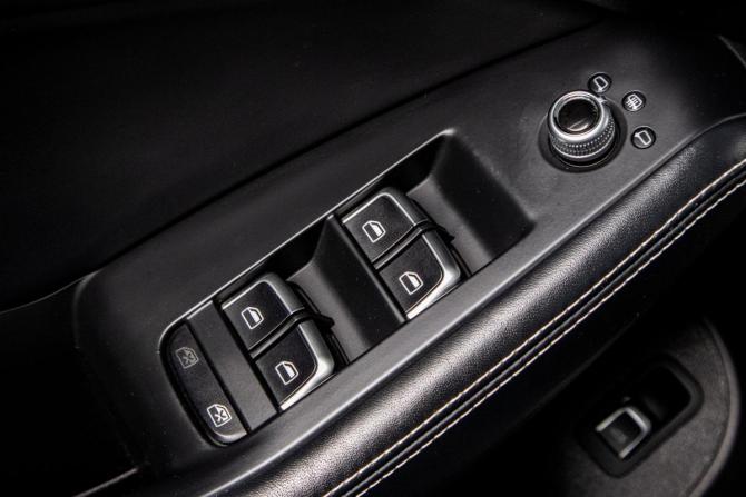 Audi Q5 I (8R) Рестайлинг с пробегом 2015 года, цена 2 489 000 рублей, 120213 км, внедорожник, Автокод Объявления