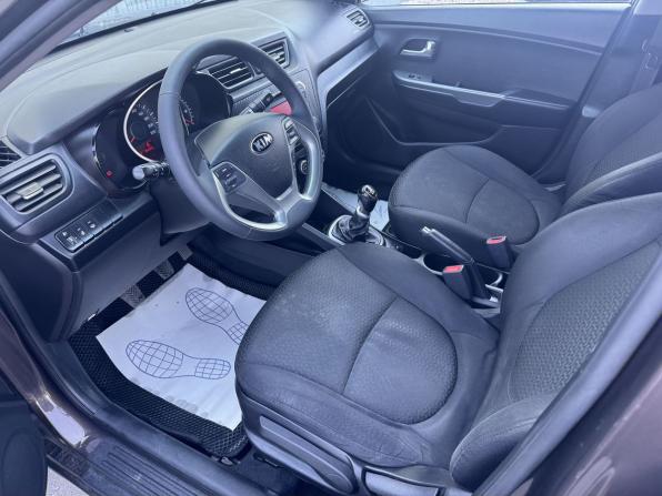 Kia Rio III Рестайлинг с пробегом 2016 года, цена 990 000 рублей, 105000 км, седан, Автокод Объявления