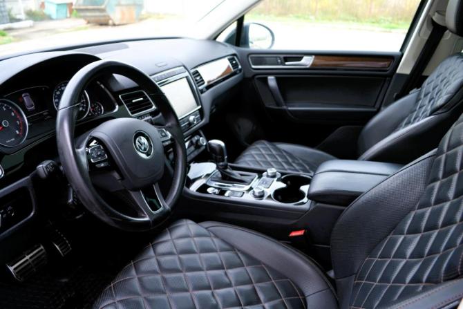 Volkswagen Touareg II Рестайлинг с пробегом 2018 года, цена 4 100 000 рублей, 61078 км, внедорожник, Автокод Объявления