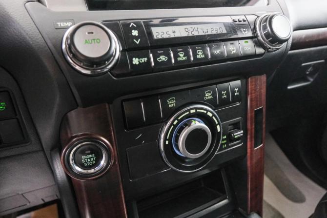 Toyota Land Cruiser Prado 150 Series Рестайлинг 1 с пробегом 2014 года, цена 3 599 000 рублей, 309000 км, внедорожник, Автокод Объявления