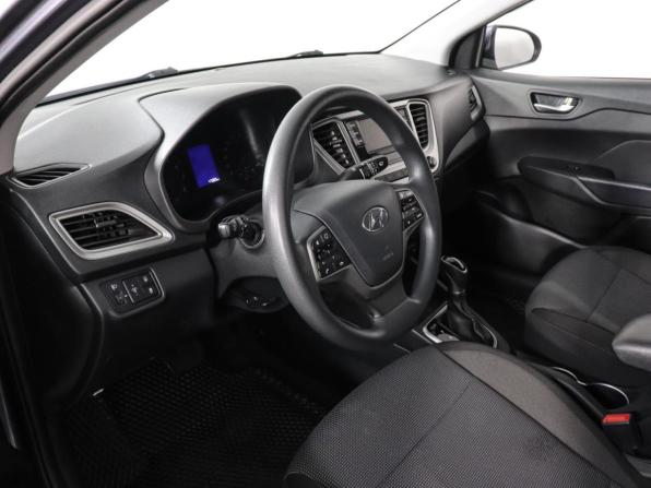 Hyundai Solaris II Рестайлинг с пробегом 2022 года, цена 2 157 000 рублей, 47077 км, седан, Автокод Объявления