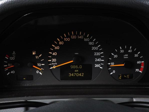 Mercedes-Benz E-Класс II (W210 S210) Рестайлинг с пробегом 2000 года, цена 559 000 рублей, 347042 км, седан, Автокод Объявления