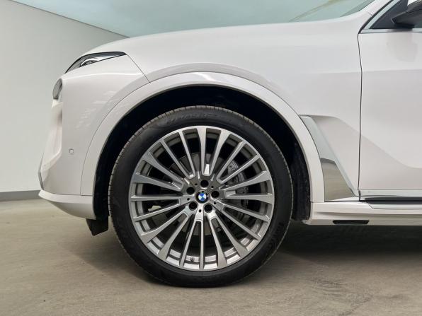 BMW X7 I (G07) Рестайлинг с пробегом 2024 года, цена 13 900 000 рублей, 17500 км, внедорожник, Автокод Объявления