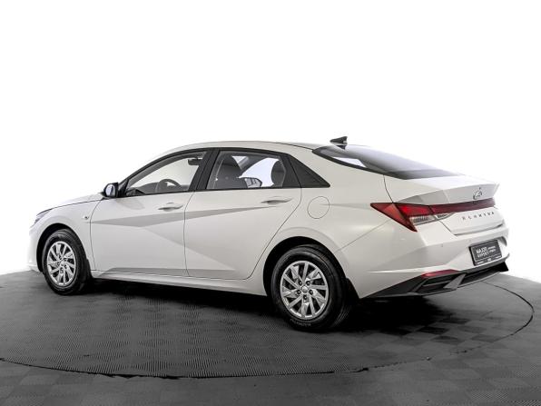 Hyundai Elantra VII (CN7) с пробегом 2022 года, цена 1 919 000 рублей, 42343 км, седан, Автокод Объявления