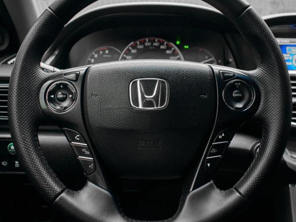 Honda Accord IX с пробегом 2013 года, цена 1 370 000 рублей, 263446 км, седан, Автокод Объявления