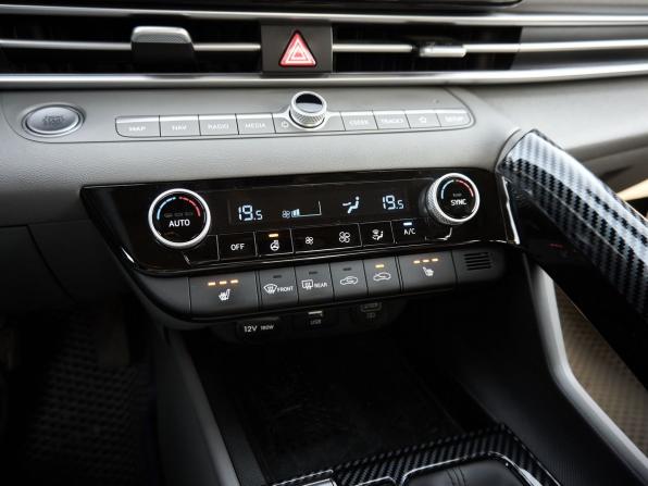 Hyundai Elantra VII (CN7) с пробегом 2021 года, цена 1 939 000 рублей, 119617 км, седан, Автокод Объявления