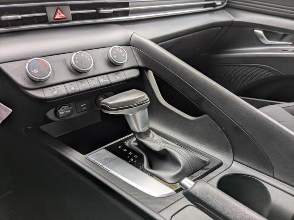 Hyundai Elantra VII (CN7) с пробегом 2022 года, цена 1 950 000 рублей, 64685 км, седан, Автокод Объявления