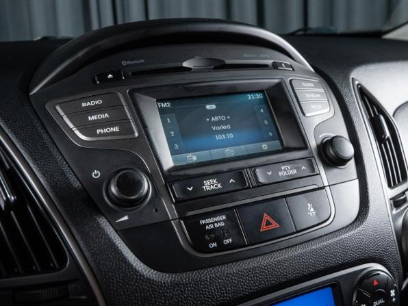 Hyundai ix35 I Рестайлинг с пробегом 2015 года, цена 1 560 000 рублей, 130499 км, внедорожник, Автокод Объявления