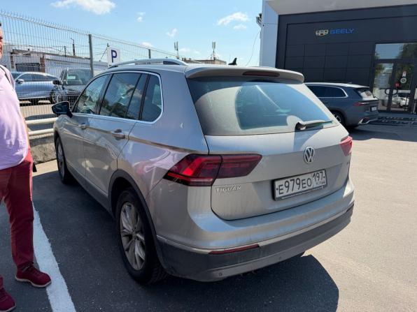 Volkswagen Tiguan II с пробегом 2018 года, цена 2 329 000 рублей, 180135 км, внедорожник, Автокод Объявления