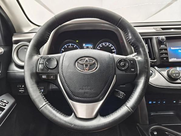 Toyota RAV4 IV (XA40) Рестайлинг с пробегом 2018 года, цена 2 549 000 рублей, 137000 км, внедорожник, Автокод Объявления