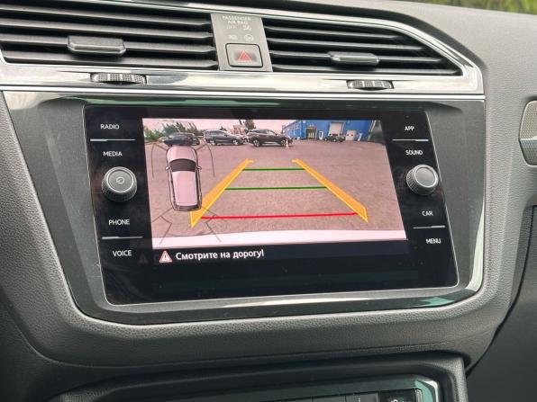 Volkswagen Tiguan II с пробегом 2018 года, цена 1 799 000 рублей, 240393 км, внедорожник, Автокод Объявления