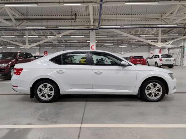 Skoda Superb III с пробегом 2016 года, цена 1 225 000 рублей, 244517 км, лифтбек, Автокод Объявления