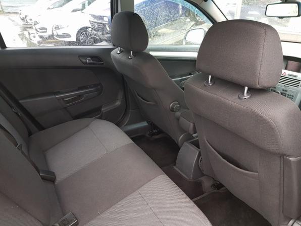 Opel Astra H Рестайлинг с пробегом 2010 года, цена 459 000 рублей, 333714 км, седан, Автокод Объявления