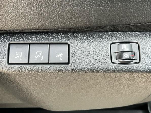 Peugeot Traveller I с пробегом 2019 года, цена 3 400 000 рублей, 67604 км, минивэн, Автокод Объявления